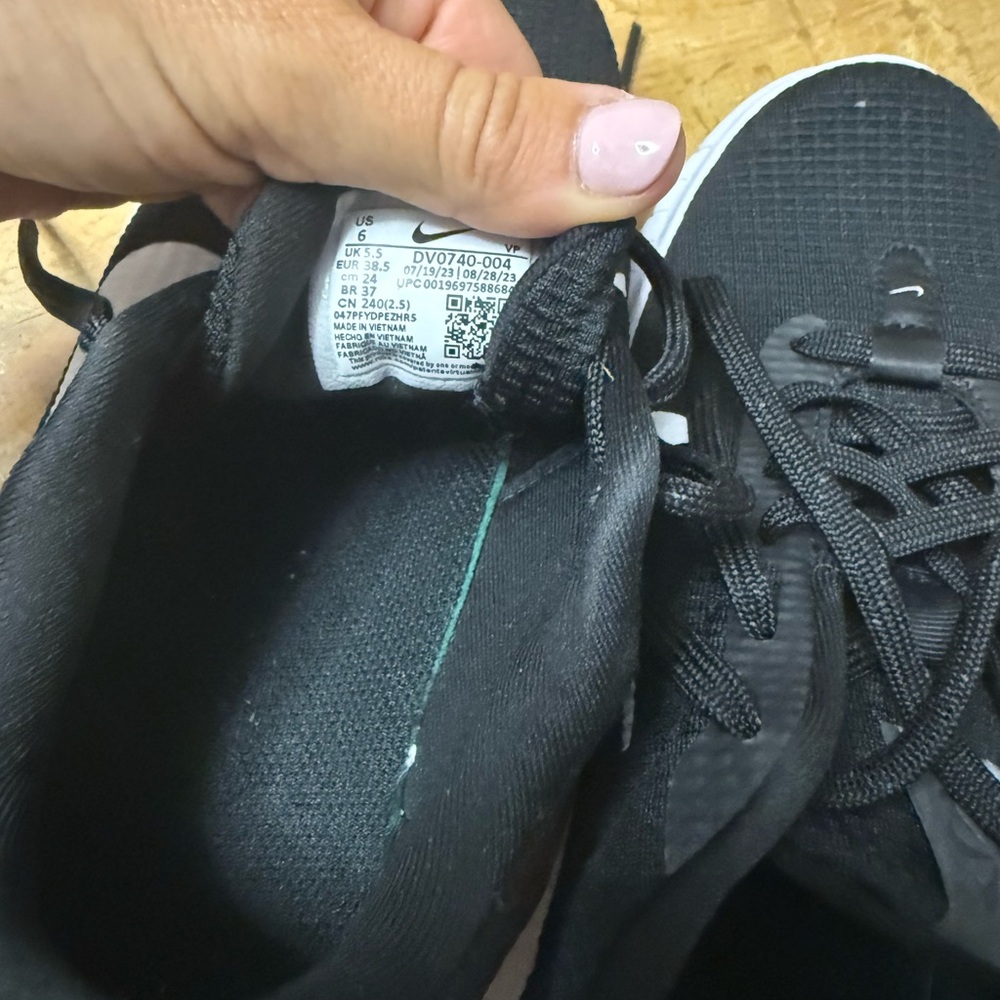 Nike Black Modern Sneakers